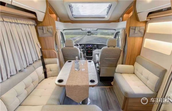 金冠宾歌CX510依维柯房车，国五现车钜惠来袭