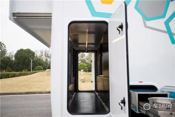 2021新款戴德自由风6依维柯房车，七天畅用水电