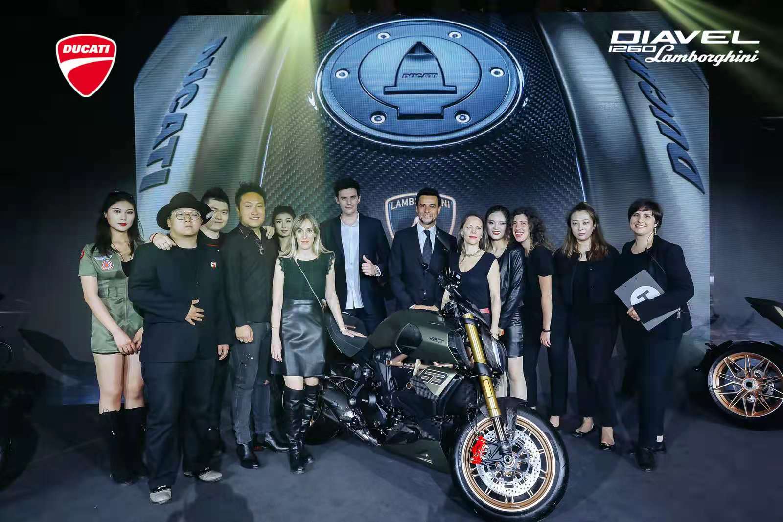 杜卡迪Diavel 1260 兰博基尼限量版义拍成功