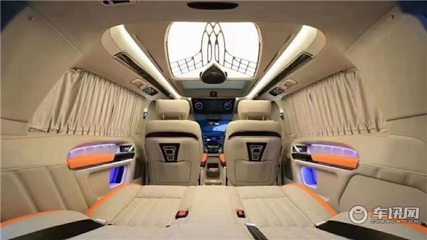 奔驰V260L高顶巴赫VS680,卡莫兹奢华与浪漫的结合