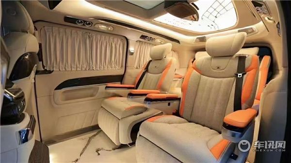 奔驰V260L高顶巴赫VS680,卡莫兹奢华与浪漫的结合