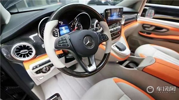 奔驰V260L高顶巴赫VS680,卡莫兹奢华与浪漫的结合