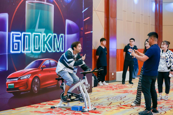 比亚迪秦PLUS EV 登陆西安秀实力