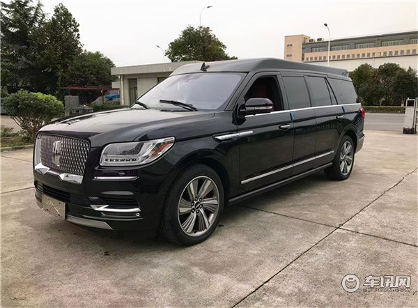 林肯领袖一号加长版商务车型，典雅大气，现场钜惠