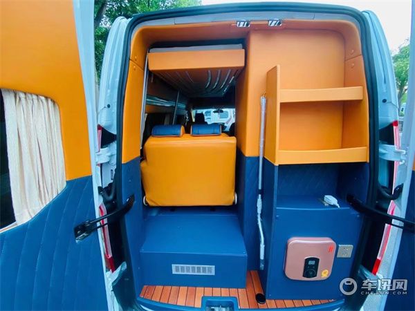 福特新全顺商旅版，宜商宜家上海特价现车