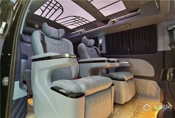 奔驰威霆改装高顶商务车，内外都是美丽范奢享舒适