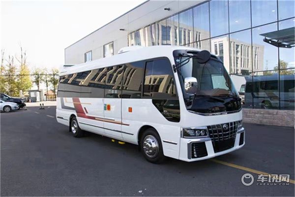 丰田考斯特12座豪华商务车，接待出行首选，私属定制彰显品味