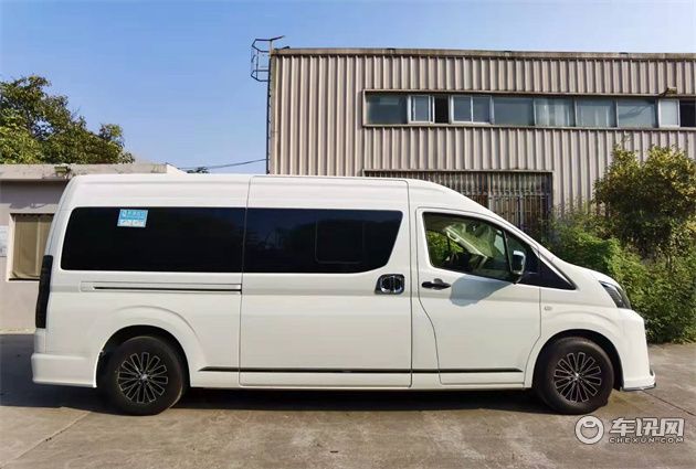 丰田商务车有哪几款？全尺寸丰田海狮5.9米车长，进口商务佼佼者