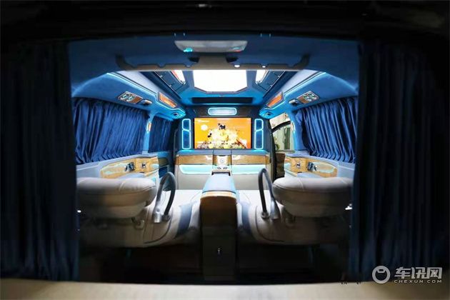 豪克V600星影 全隔断四座属于真正的总裁座驾