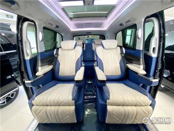 奔驰V260L定制高顶商务车，现车年终钜惠