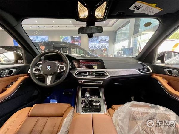平行进口宝马X5超高性价比，40iM运动尊享版现车特价