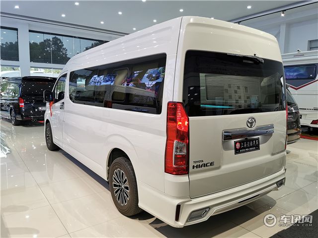 进口丰田海狮7座皇冠版商务车，V6排量豪华大空间，吊打埃尔法