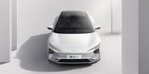 零百3.87s，39英寸巨幅屏，售40.88万元，智己L7Pro正式上市