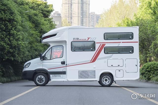 金冠房车十周年纪念版—T10最新亮相，首发定价39.8W，依维柯房车