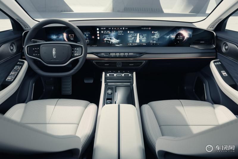 这几款燃油车照样有三联屏!