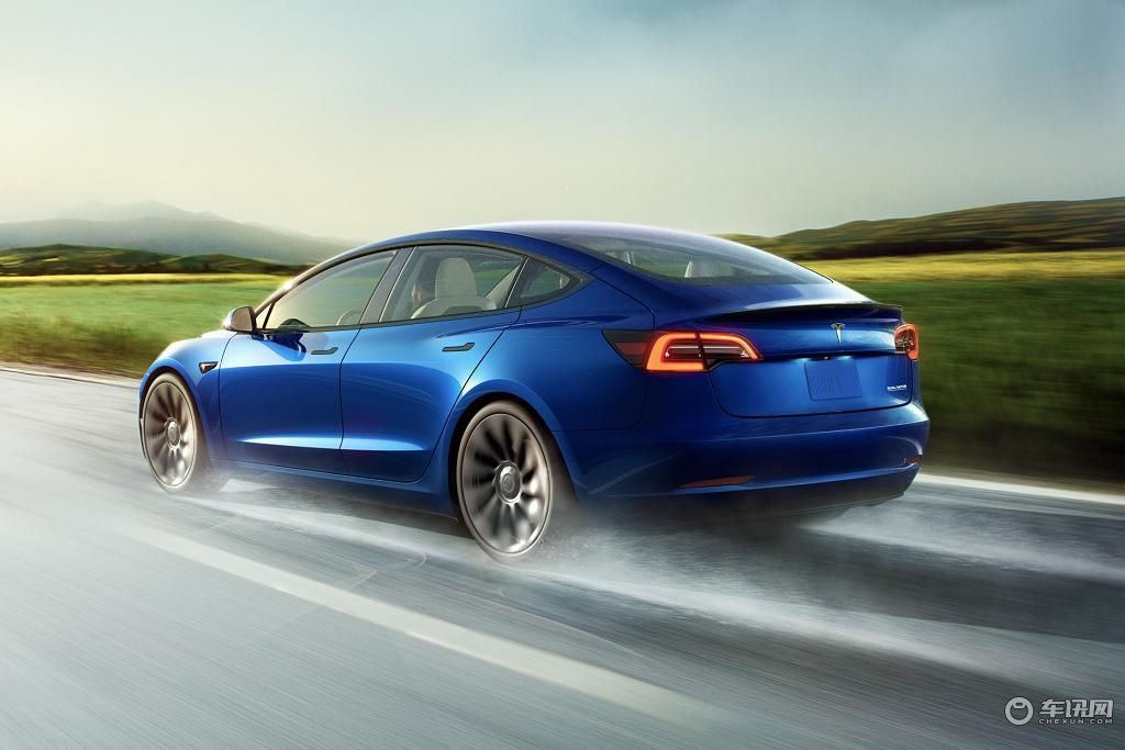 长安深蓝SL03上市！Model 3又迎来当头一棒？