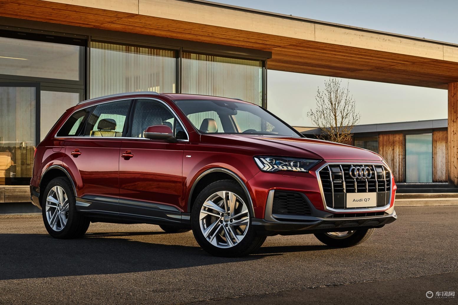 奥迪q6开启预售q7途昂谁跟它最亲