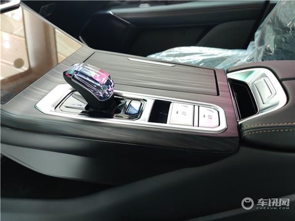 魏牌拿铁DHT-PHEV 长春车城万达首发登场