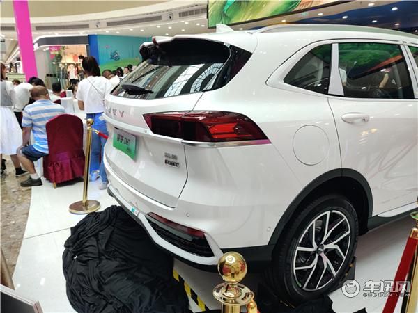 魏牌拿铁DHT-PHEV 长春车城万达首发登场