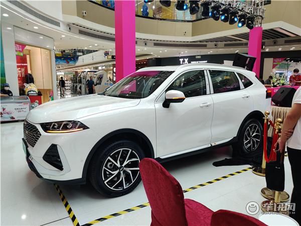魏牌拿铁DHT-PHEV 长春车城万达首发登场