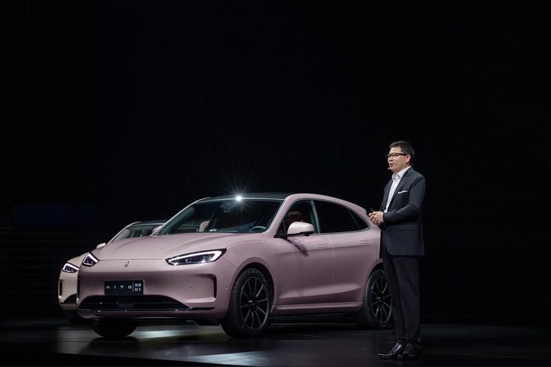 以Model Y為目標，AITO問界M5 EV正式上市，28.86萬起售
