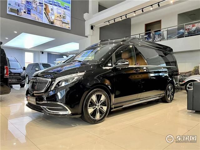 奔驰V260L改装迈巴赫比埃尔法还舒适豪华？百万级商务车