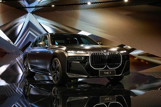颠覆、创新，全新BMW 7系以数字化科技重新定义现代豪华