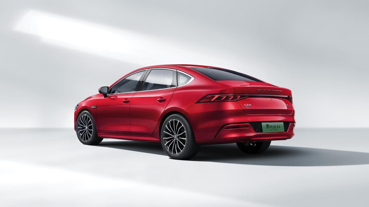 秦统天下，颠覆燃油  秦PLUS EV 2023冠军版12.98万元起