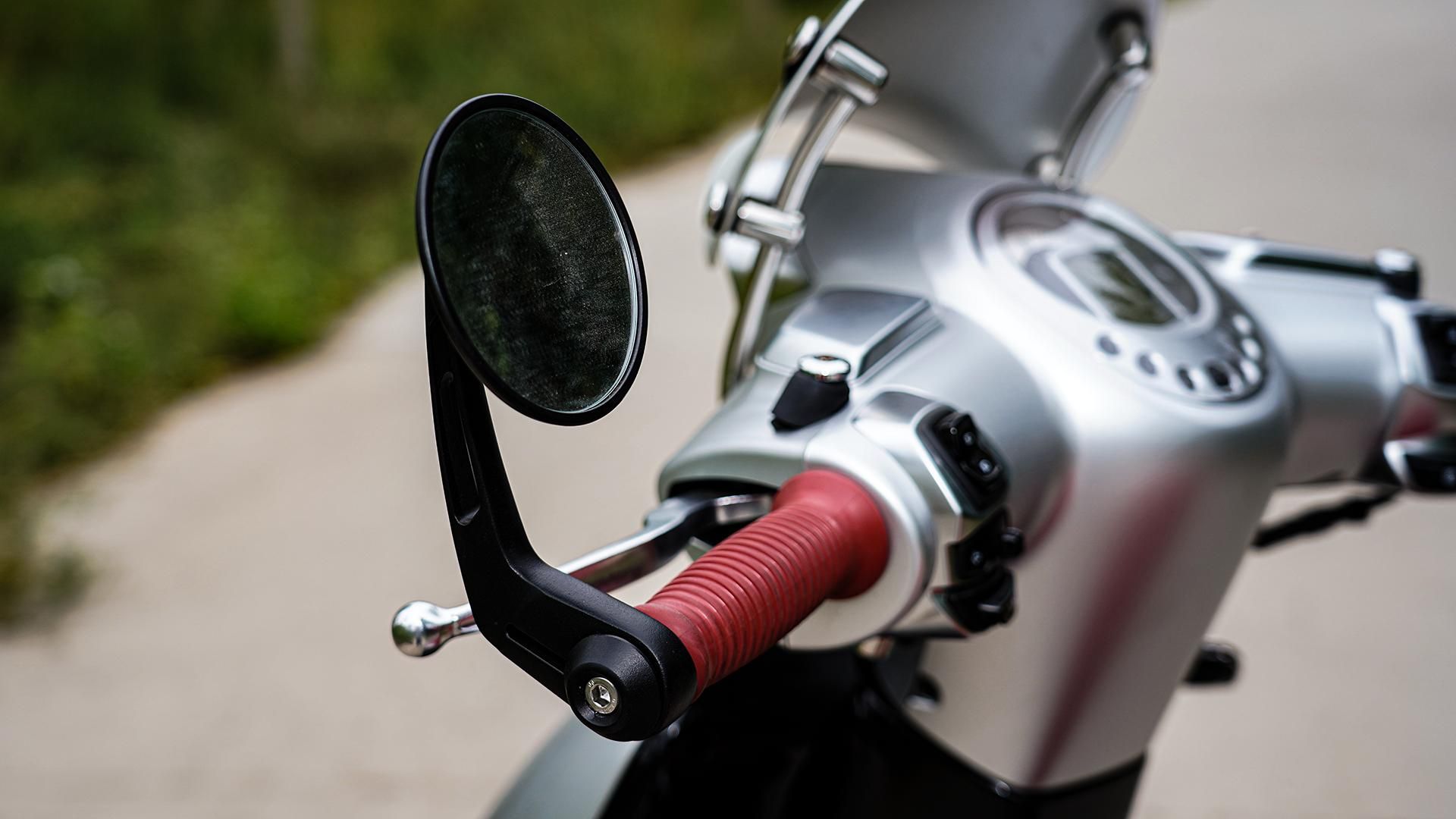 新款降价！标致姜戈CafeRacer静态实拍解析