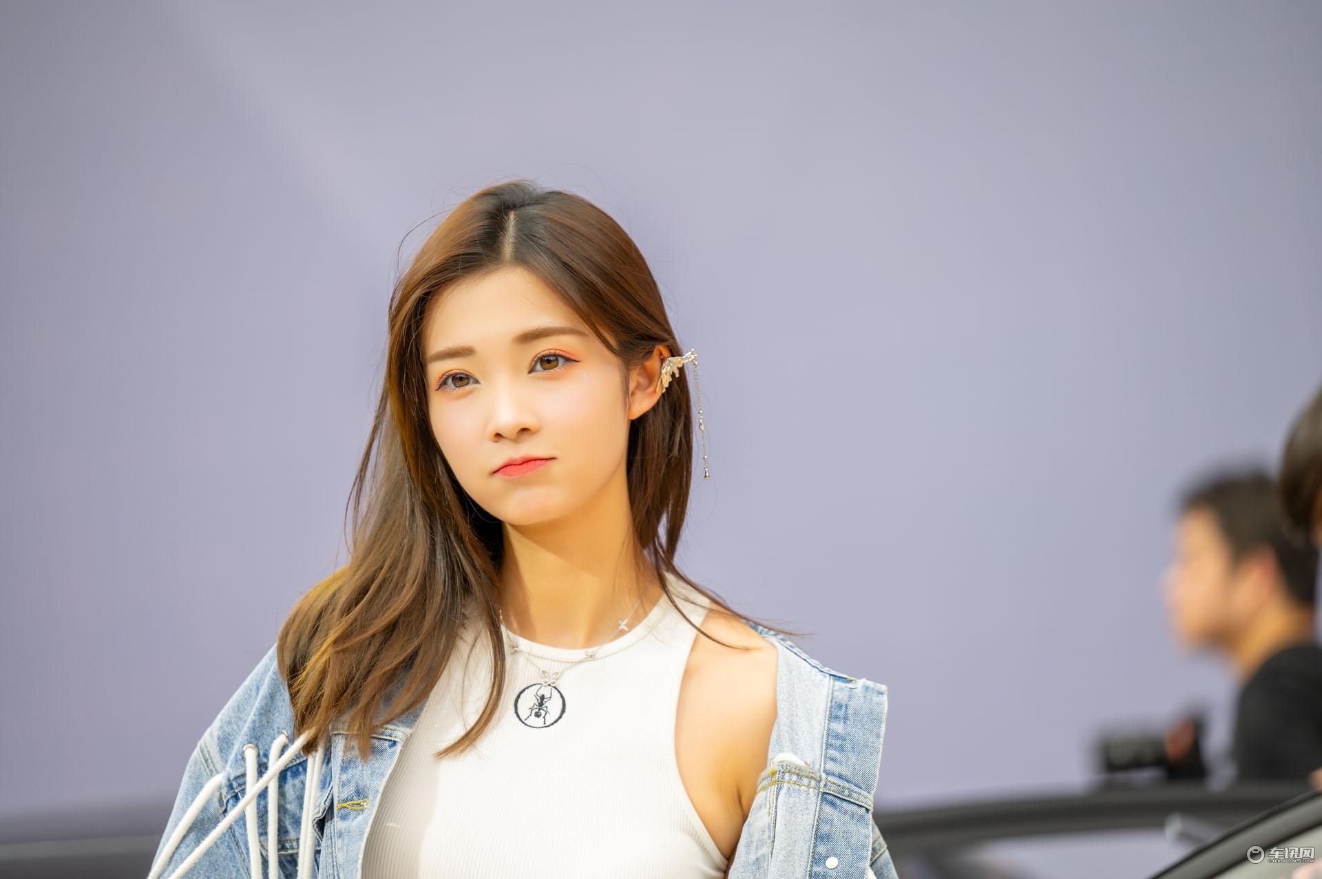 2023成都车展小姐姐大合集!是真男人就坚持到最后一张!