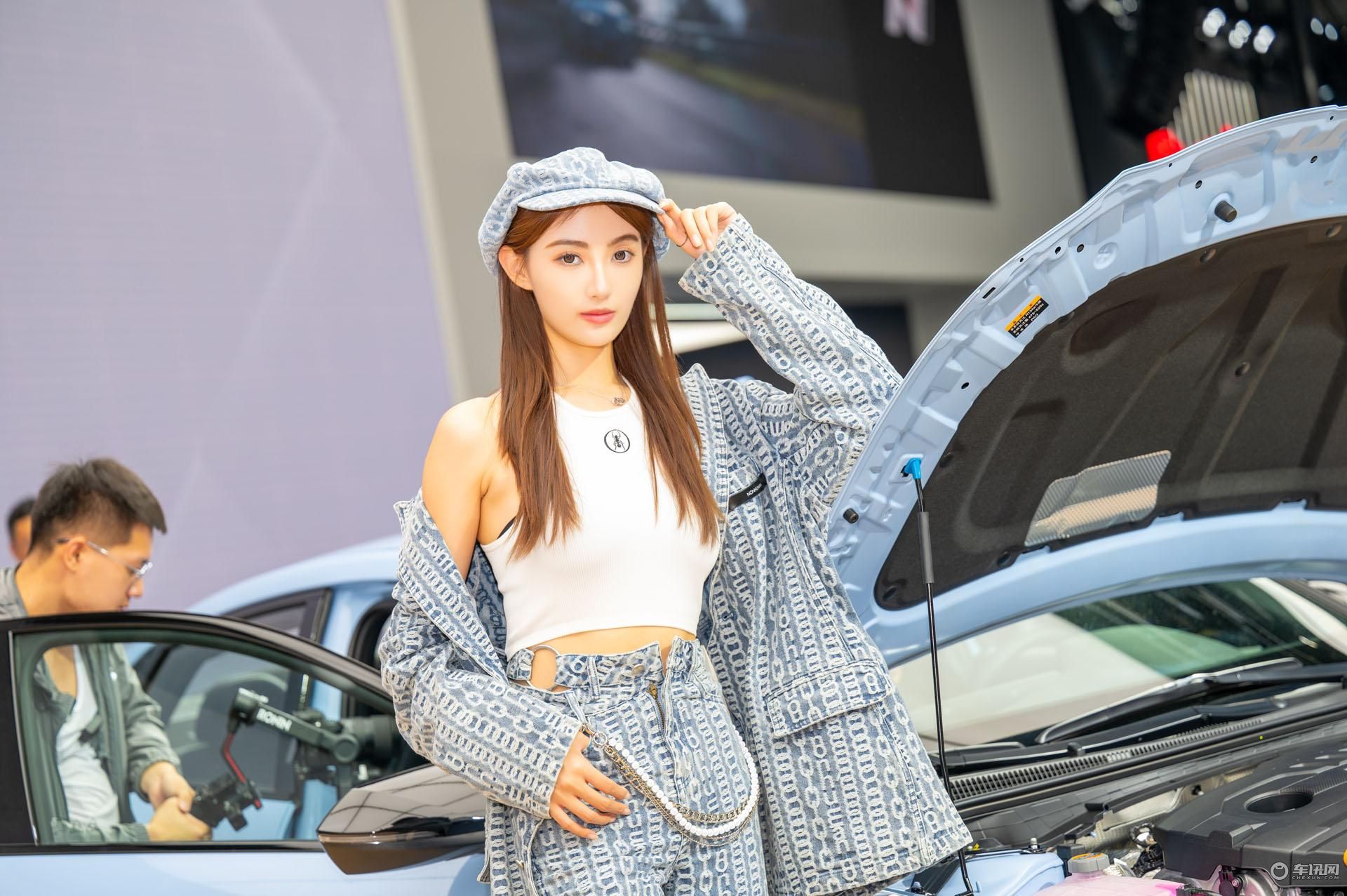 2023成都车展小姐姐大合集!是真男人就坚持到最后一张!