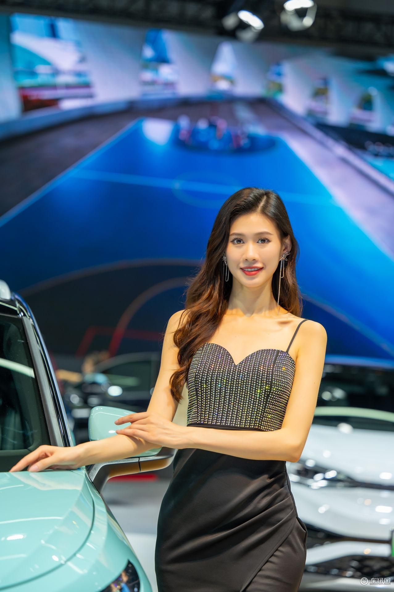 2023成都车展小姐姐大合集!是真男人就坚持到最后一张!