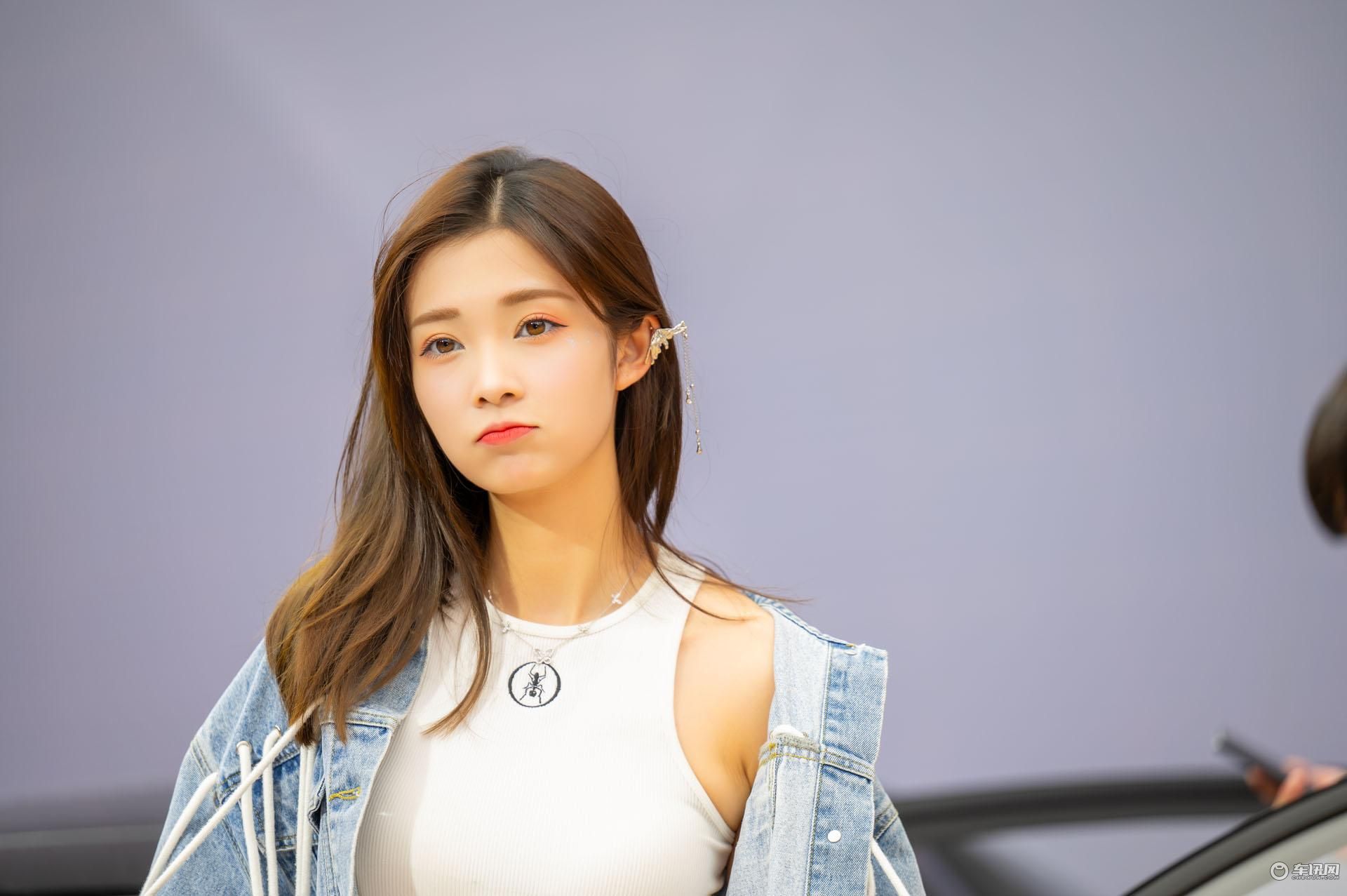 2023成都车展小姐姐大合集!是真男人就坚持到最后一张!