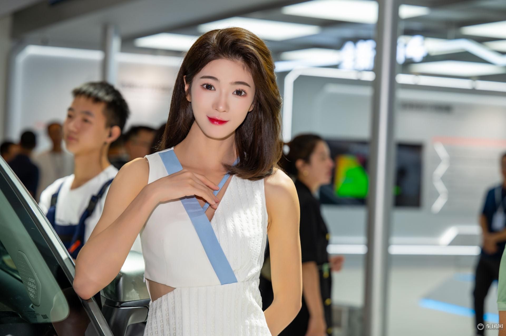 2023成都车展小姐姐大合集!是真男人就坚持到最后一张!