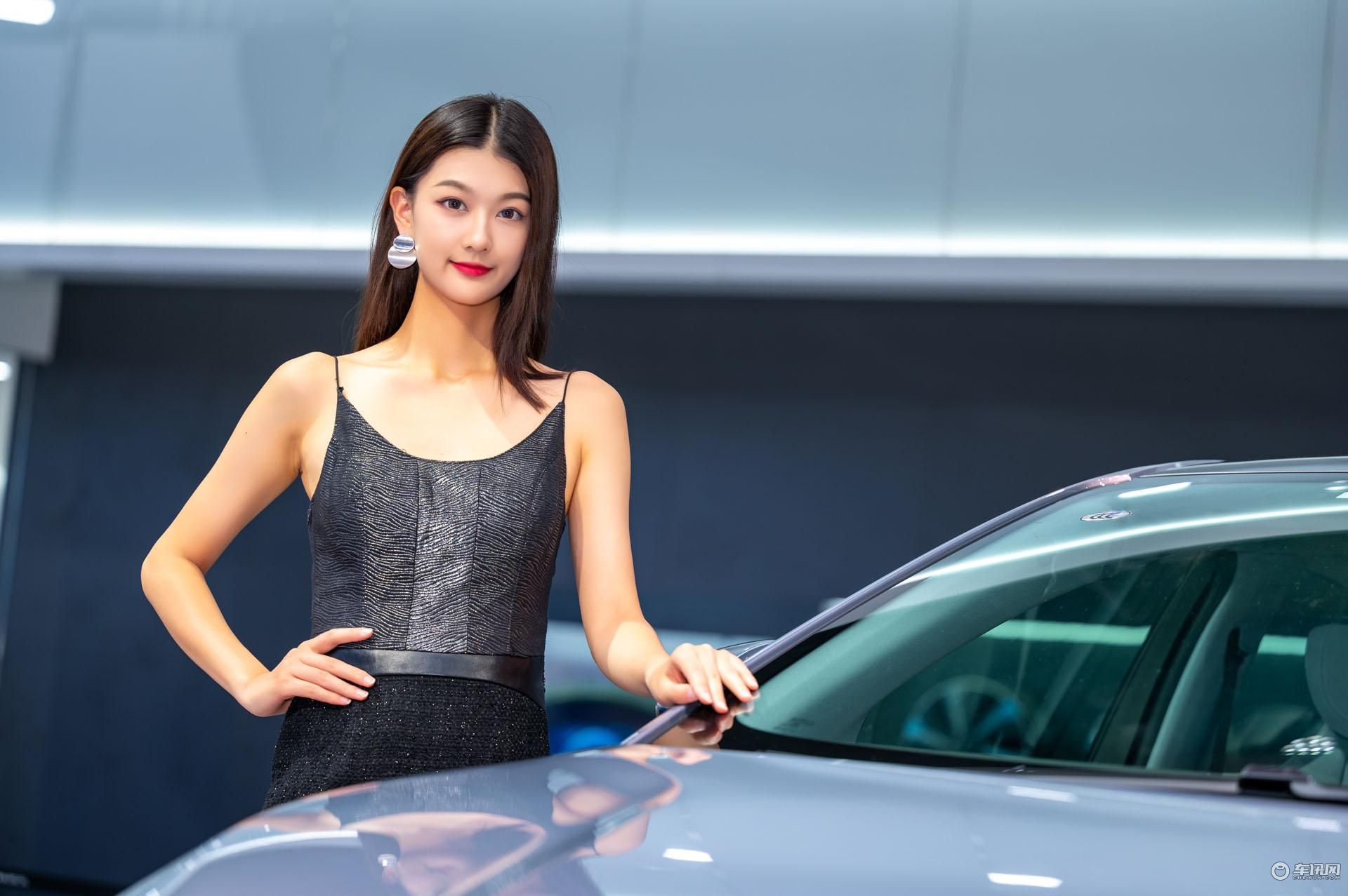 2023成都车展小姐姐大合集!是真男人就坚持到最后一张!