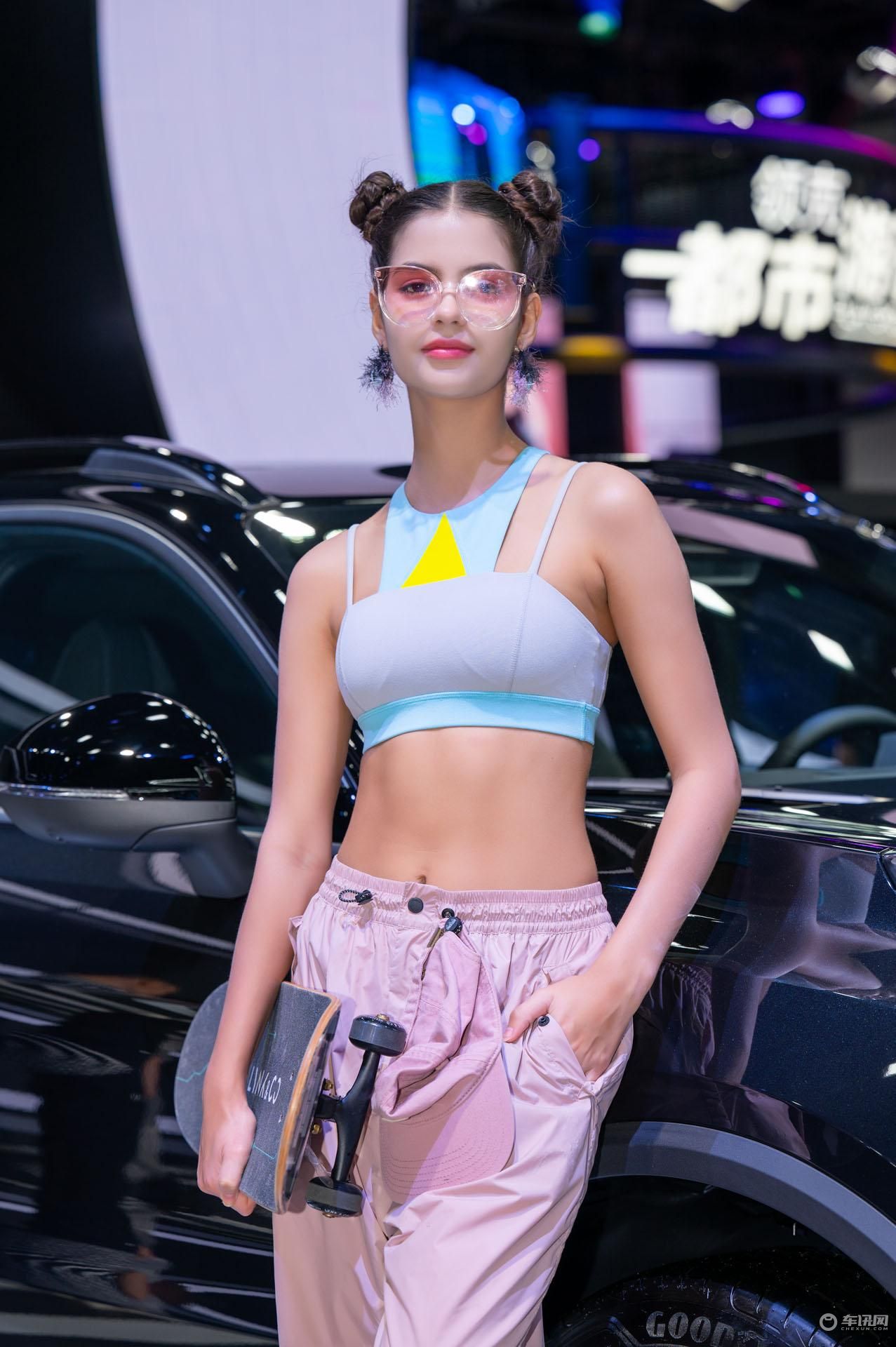 2023成都车展小姐姐大合集!是真男人就坚持到最后一张!