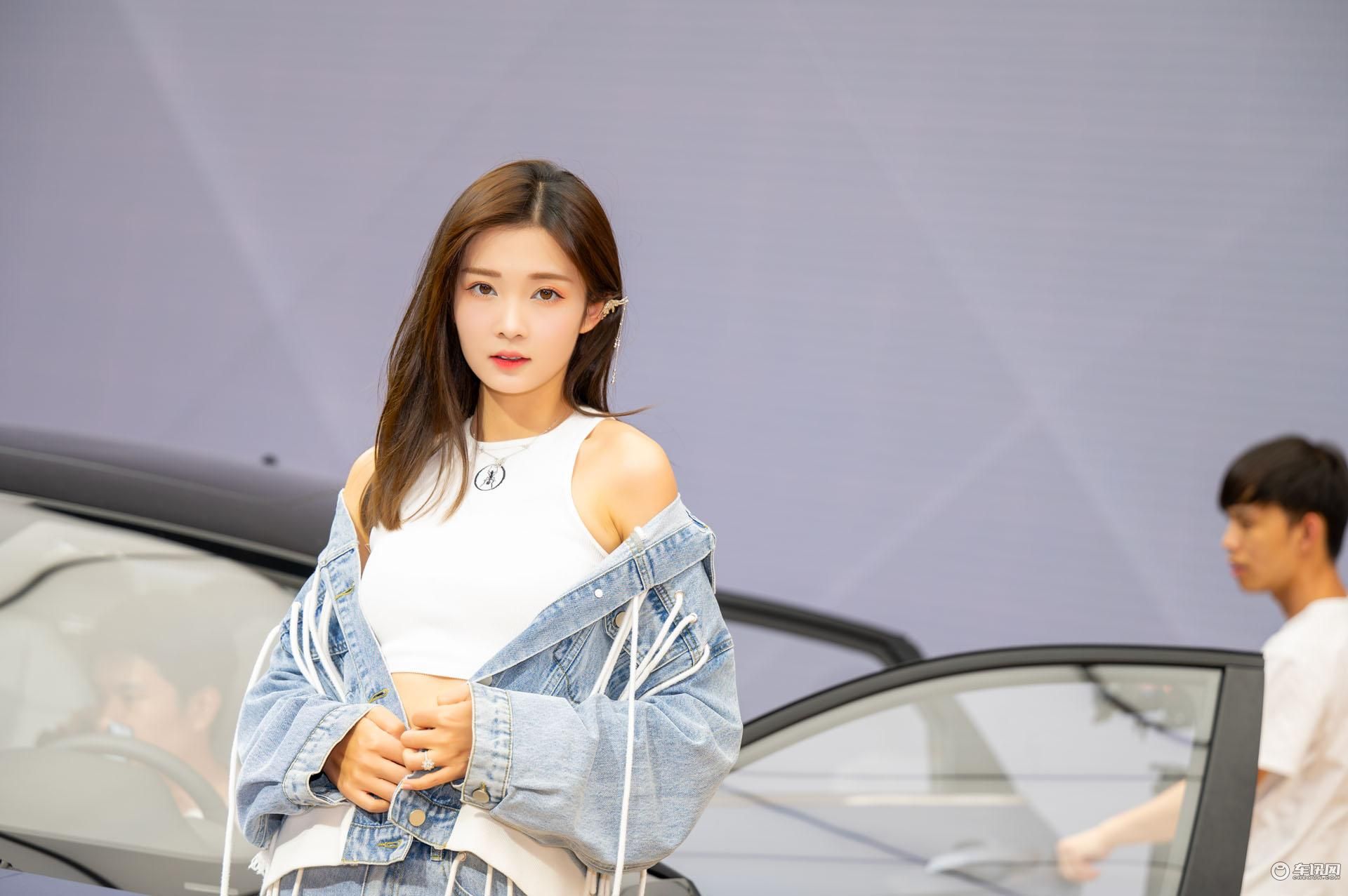 2023成都车展小姐姐大合集!是真男人就坚持到最后一张!
