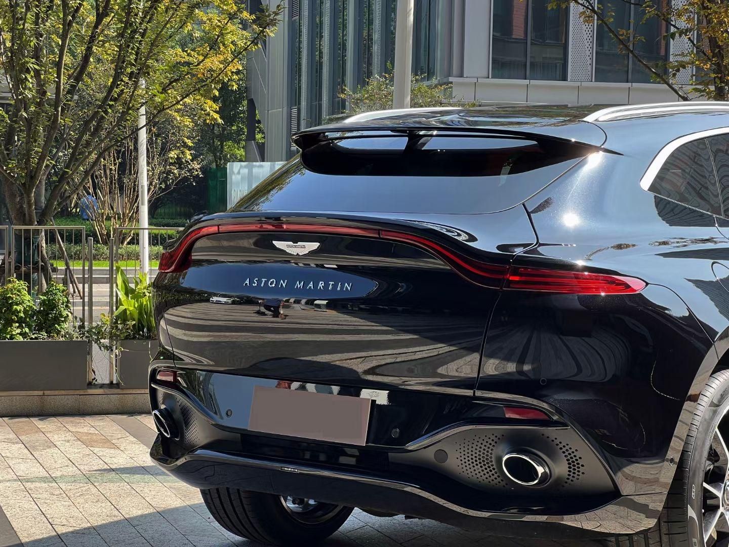 特价阿斯顿马丁DBX -S6展厅现车178万含豪车消费税