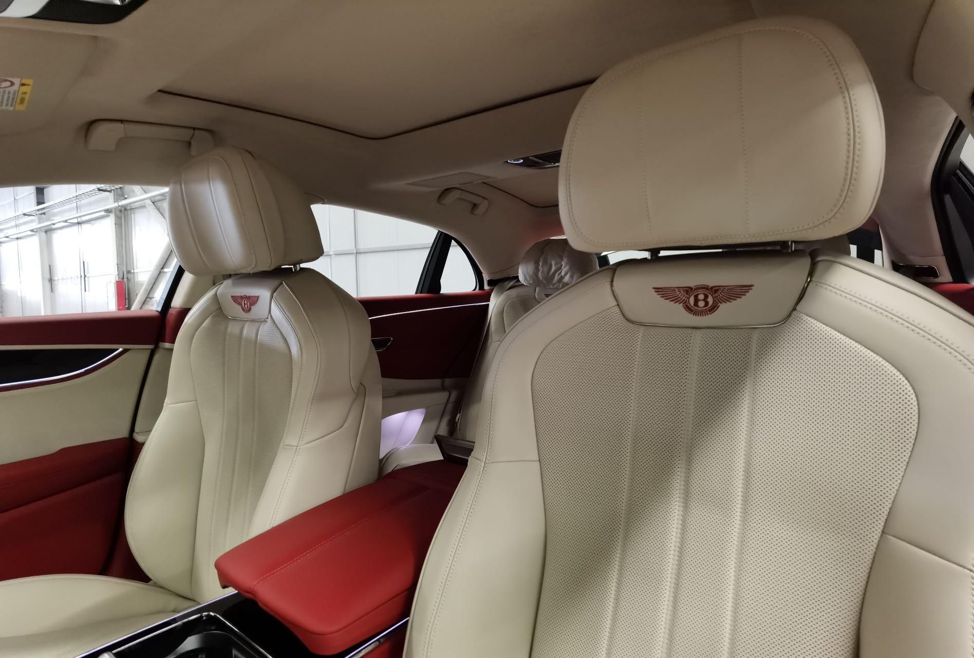 23款宾利飞驰4.0宝石黑亚麻白电话18522883181