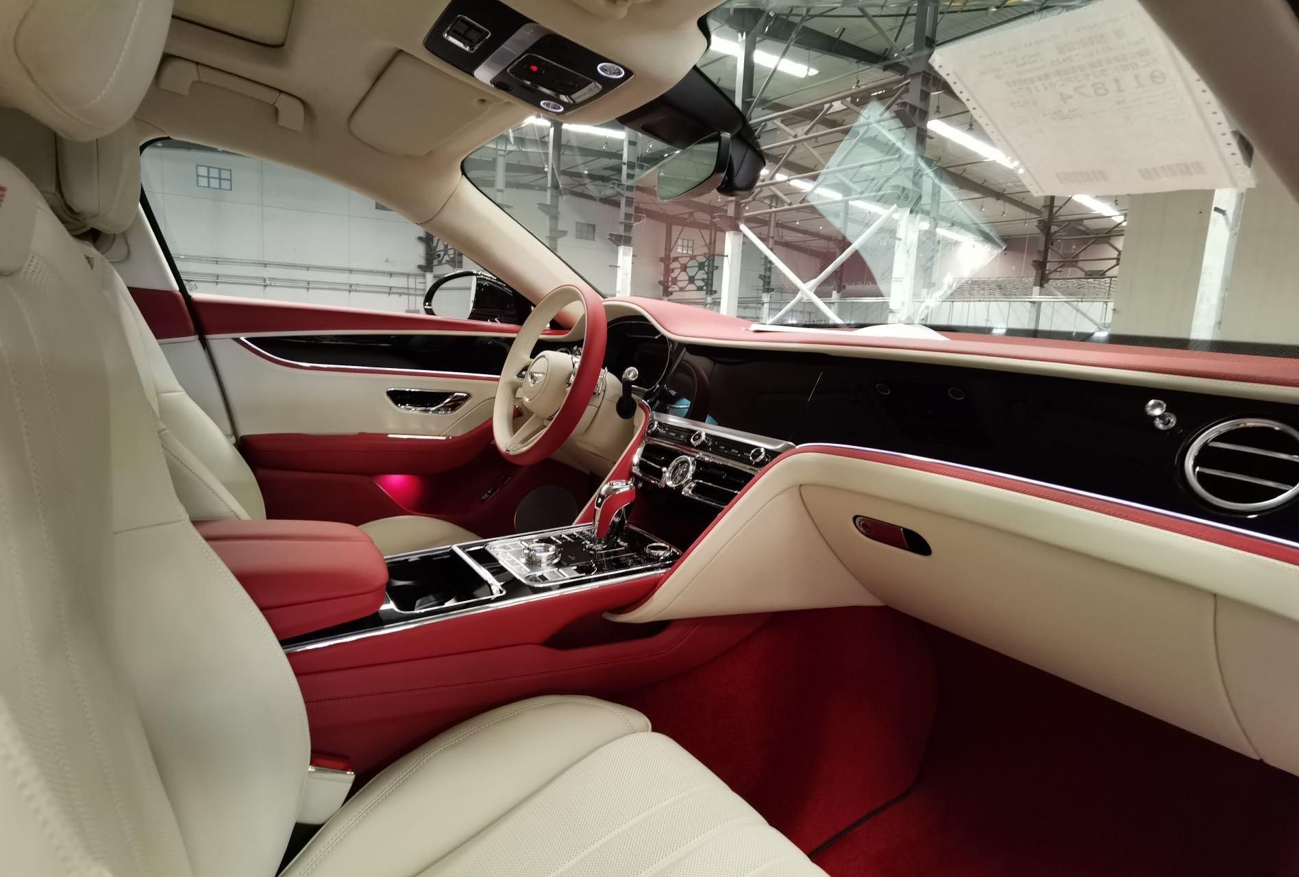 23款宾利飞驰4.0宝石黑亚麻白电话18522883181