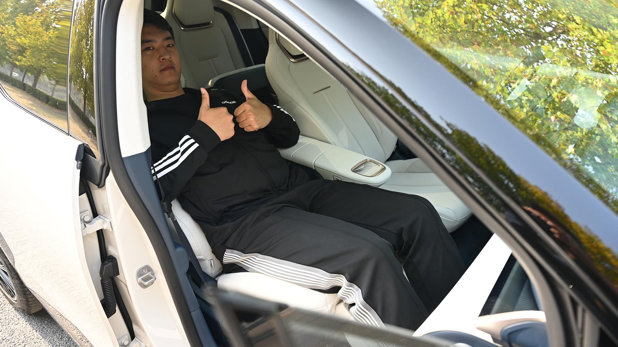 小资感十足的极氪X，开着行吗？