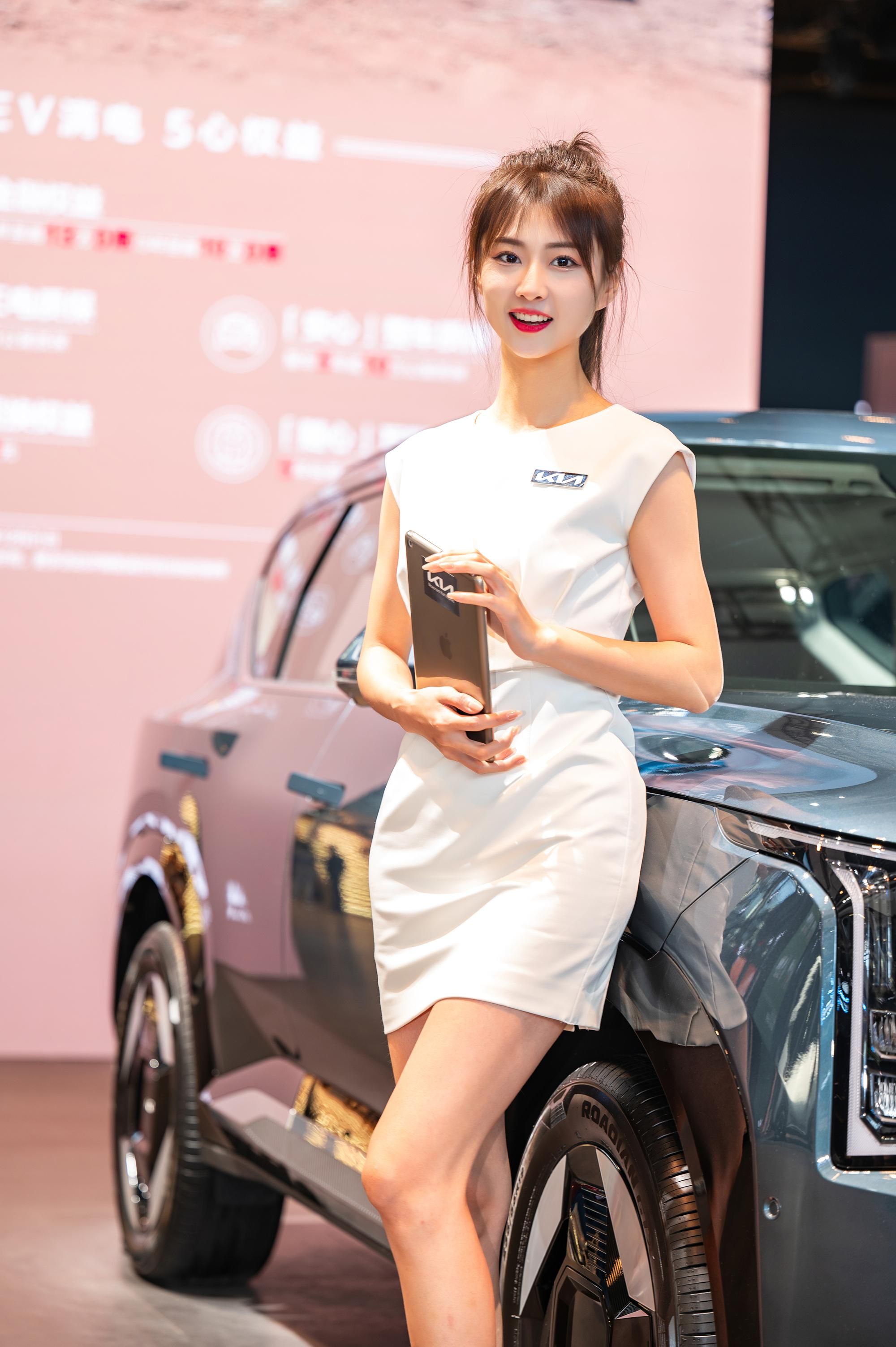 2023广州车展小姐姐大合集！是真男人就坚持到最后一张！