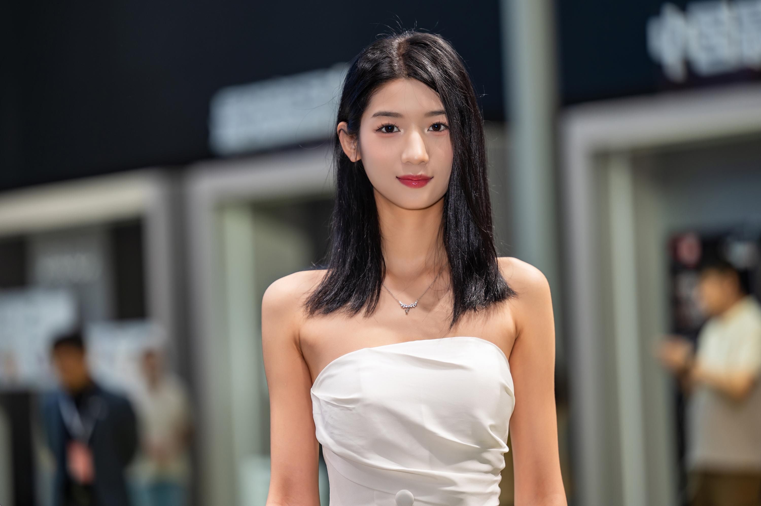 2023广州车展小姐姐大合集！是真男人就坚持到最后一张！