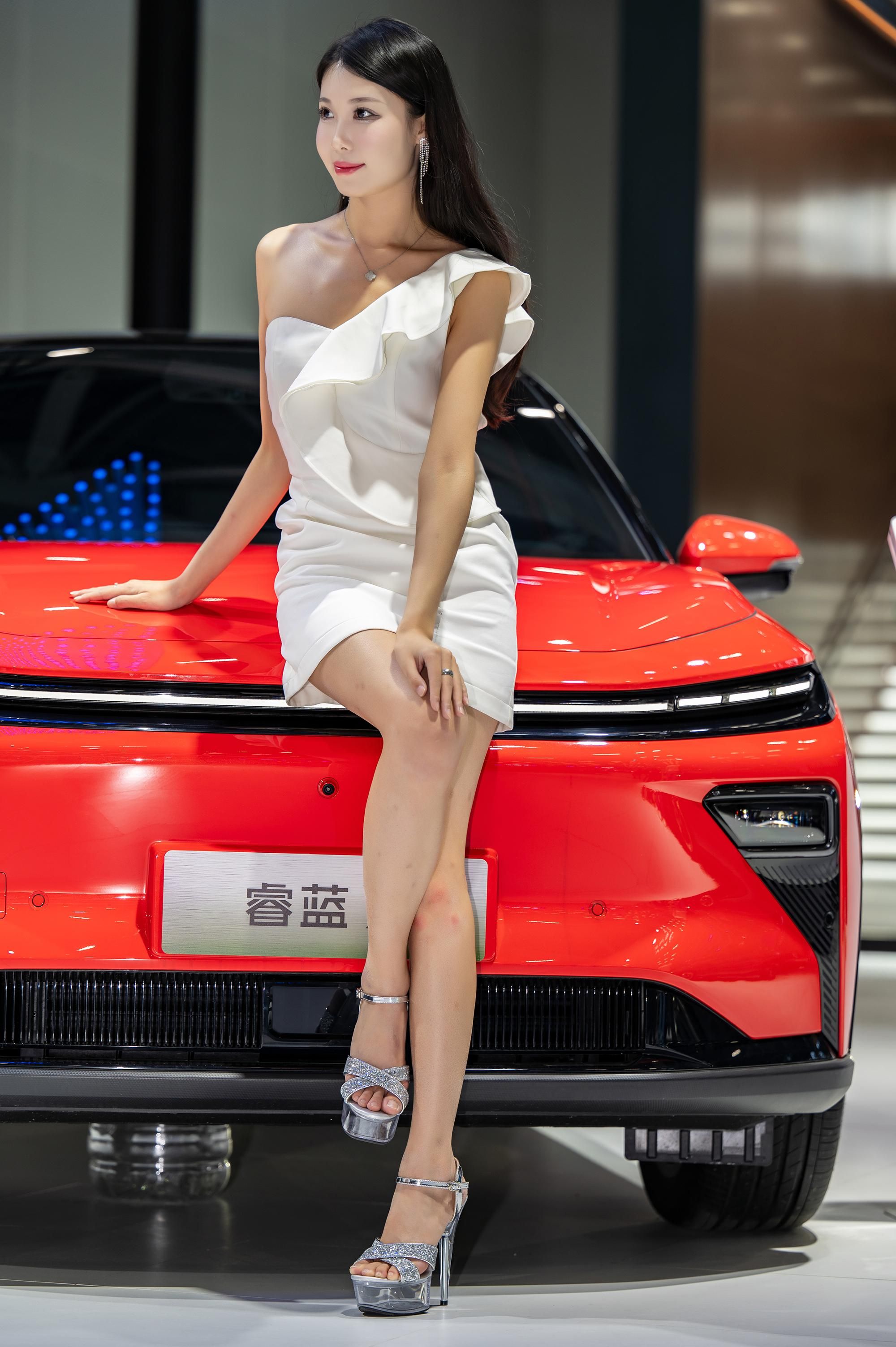 2023广州车展小姐姐大合集！是真男人就坚持到最后一张！