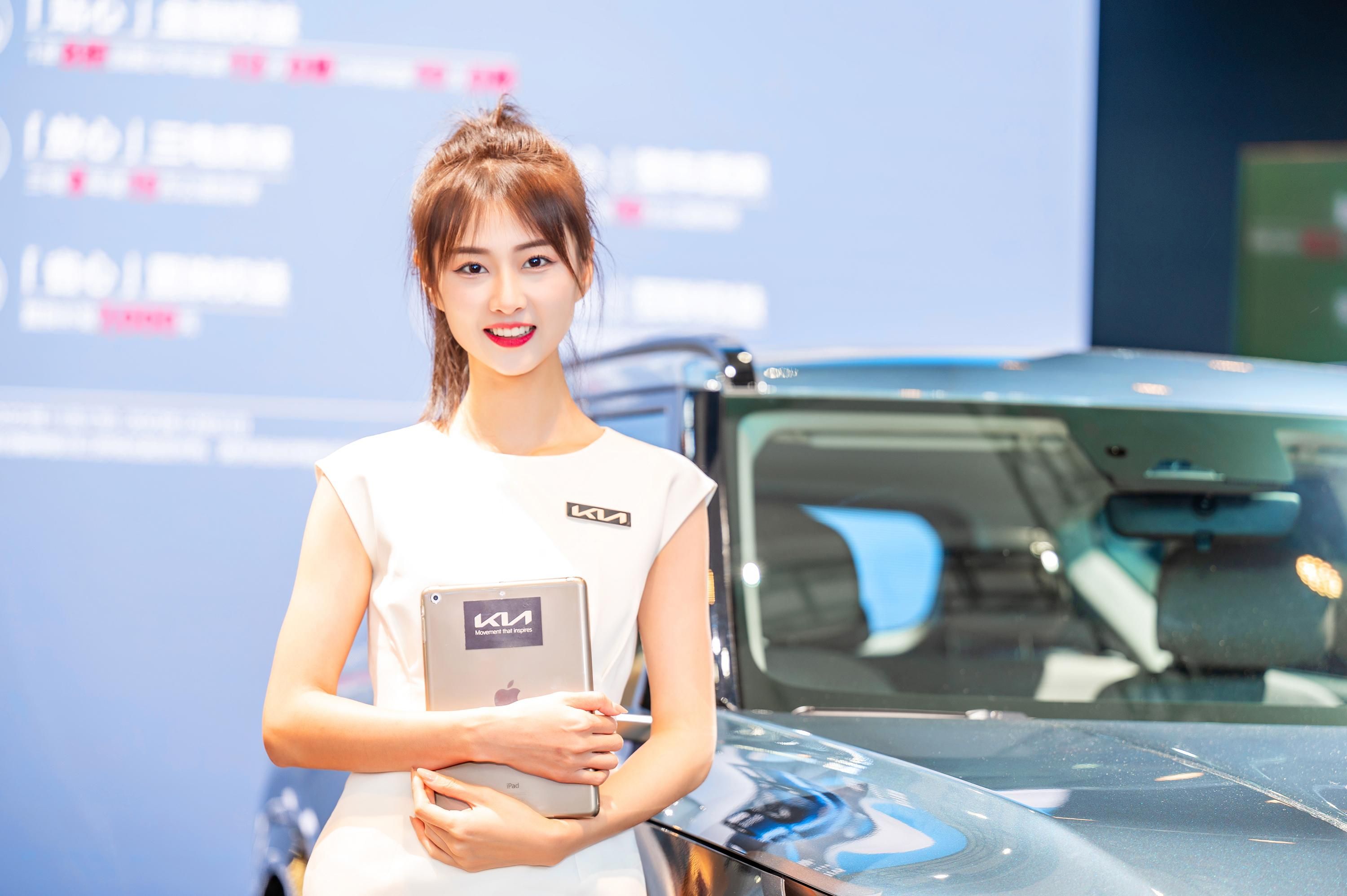 2023广州车展小姐姐大合集！是真男人就坚持到最后一张！