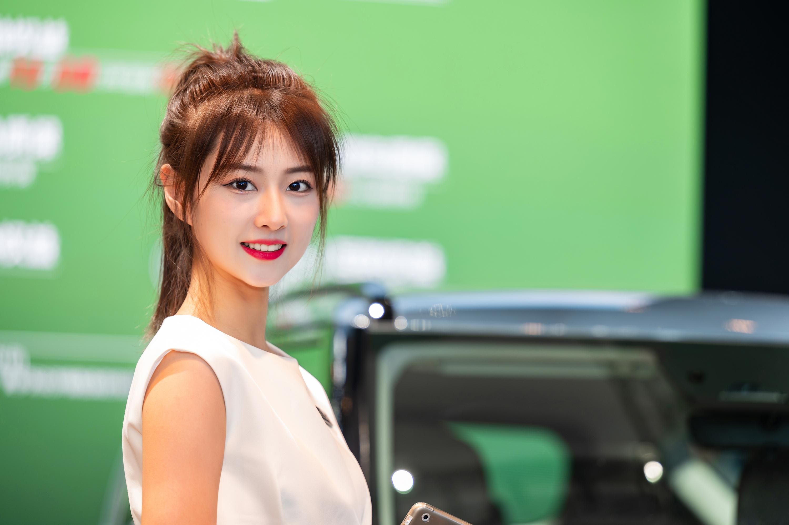 2023广州车展小姐姐大合集！是真男人就坚持到最后一张！