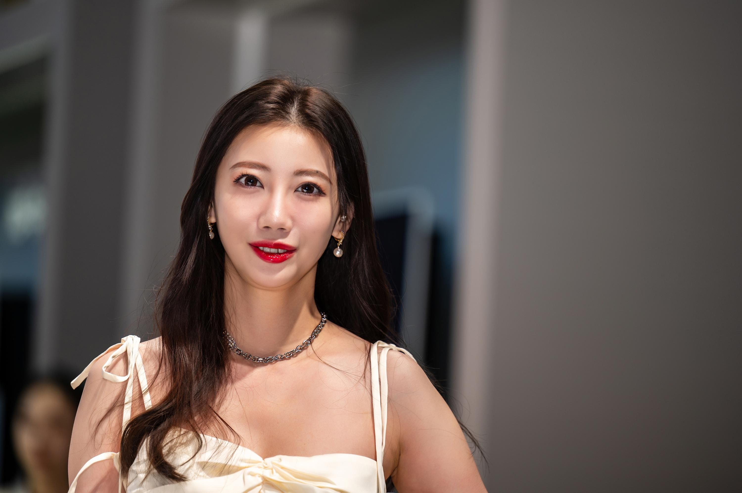 2023广州车展小姐姐大合集！是真男人就坚持到最后一张！