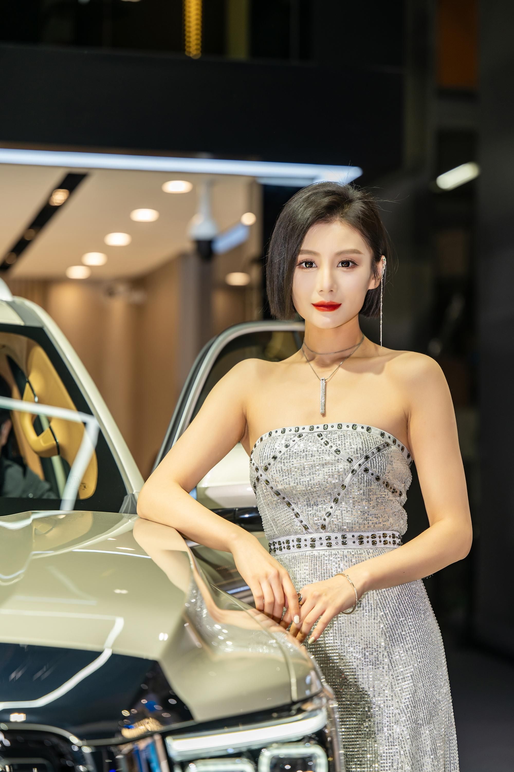 2023广州车展小姐姐大合集！是真男人就坚持到最后一张！