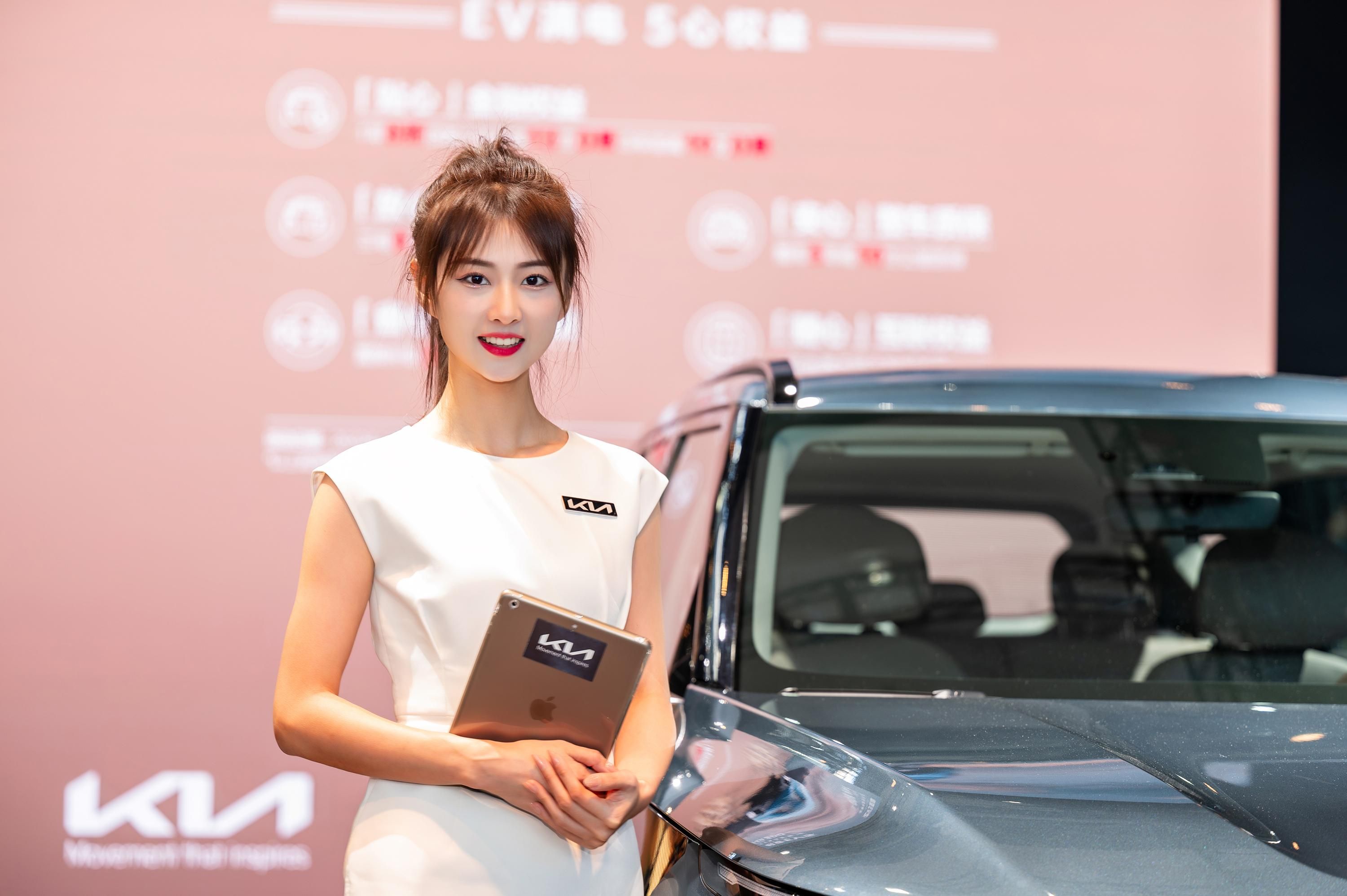 2023广州车展小姐姐大合集！是真男人就坚持到最后一张！