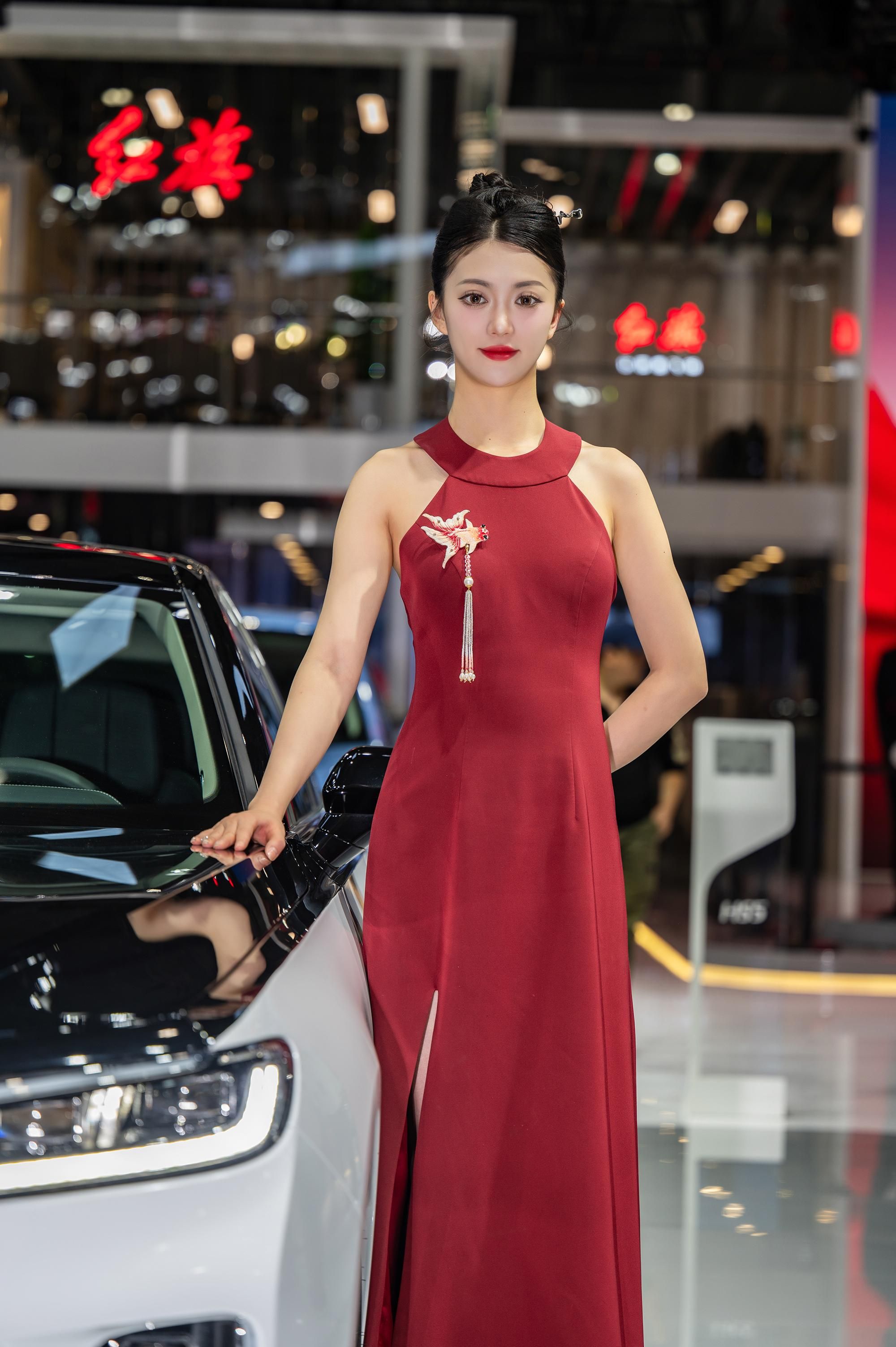 2023广州车展小姐姐大合集！是真男人就坚持到最后一张！